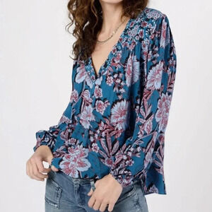 Band of Gypsies Floral Peri Blue Blouse Women’s SZ Small NWT